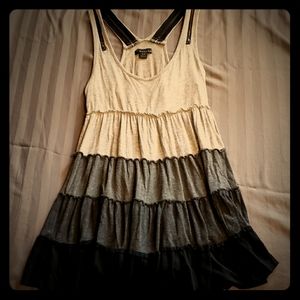 Ombre tank with zipper sleeves